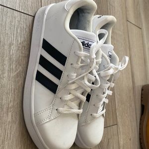 Adidas boys size 3. Barely worn